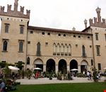 Castello di Thiene_Viridalia_Facciata.jpg Castello di Thiene_Viridalia_Facciata.jpg